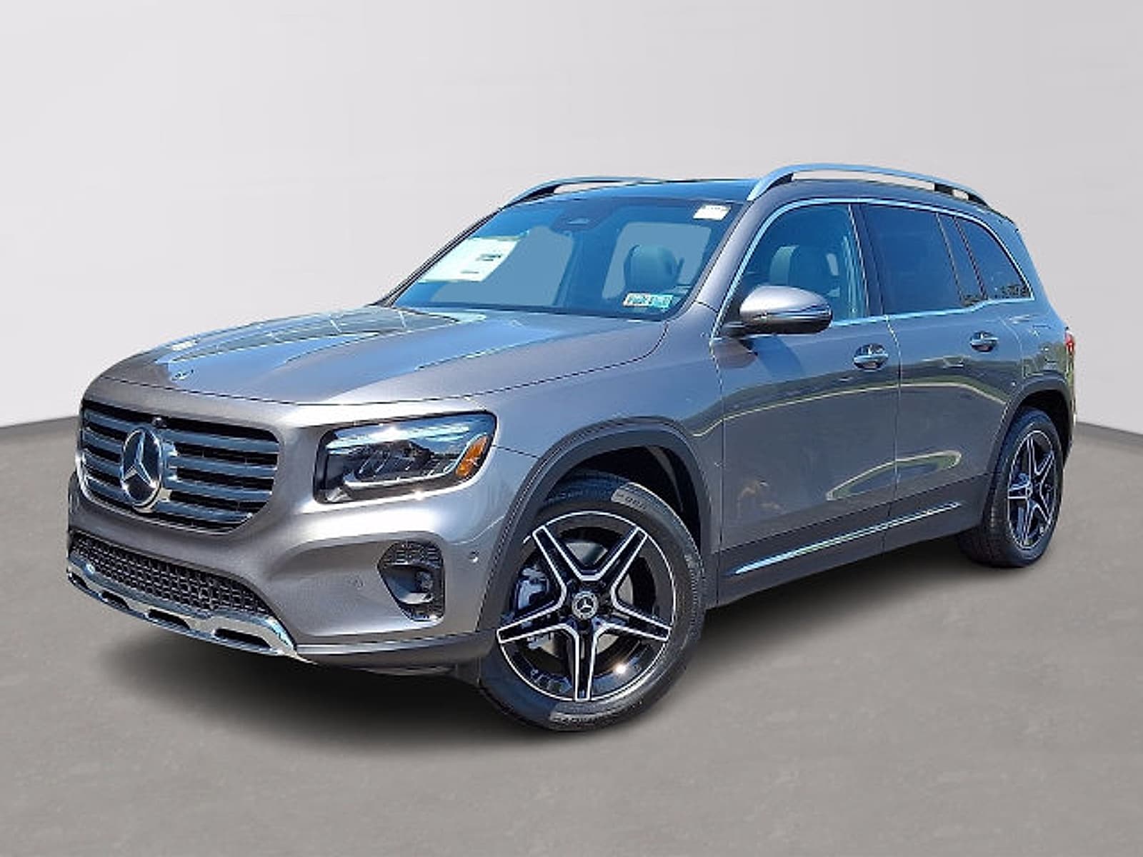 2026 Mercedes-Benz GLB Base — photo 1 of 27