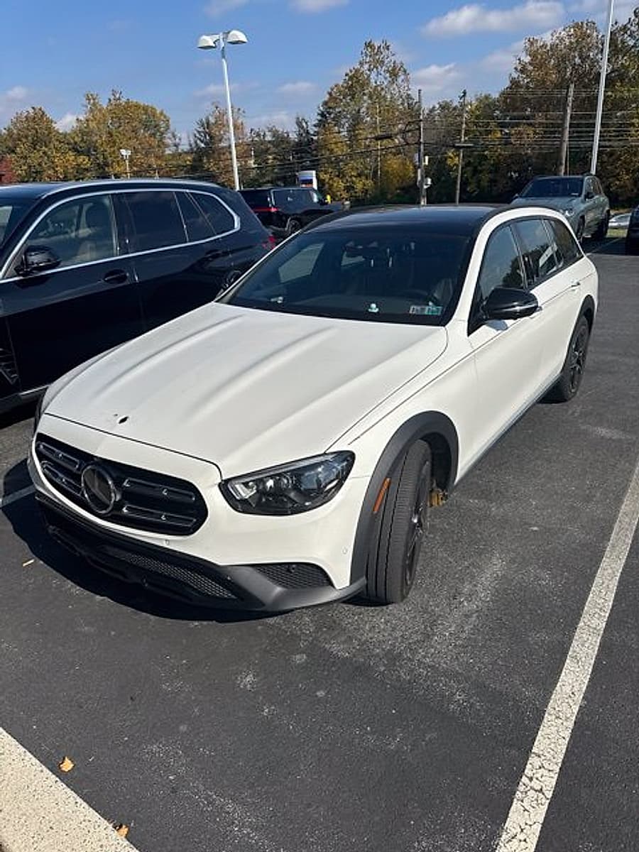 2023 Mercedes-Benz E-Class Base — photo 1 of 6