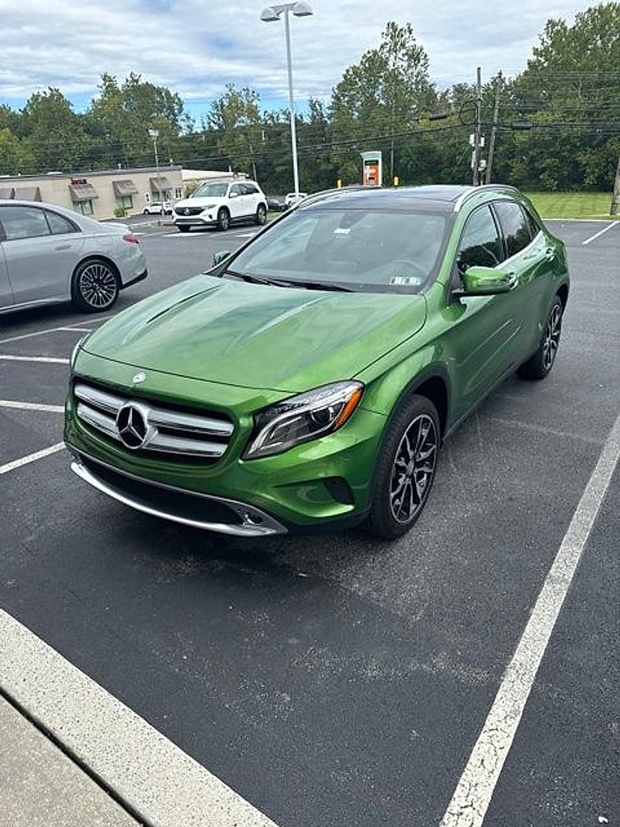 2017 Mercedes-Benz GLA Base — photo 1 of 6
