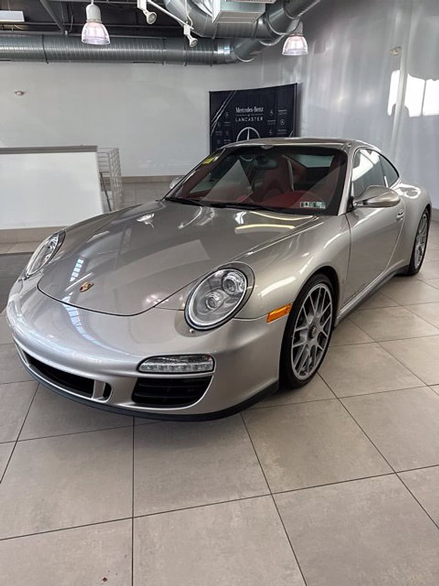 2012 Porsche 911 Base — photo 1 of 10