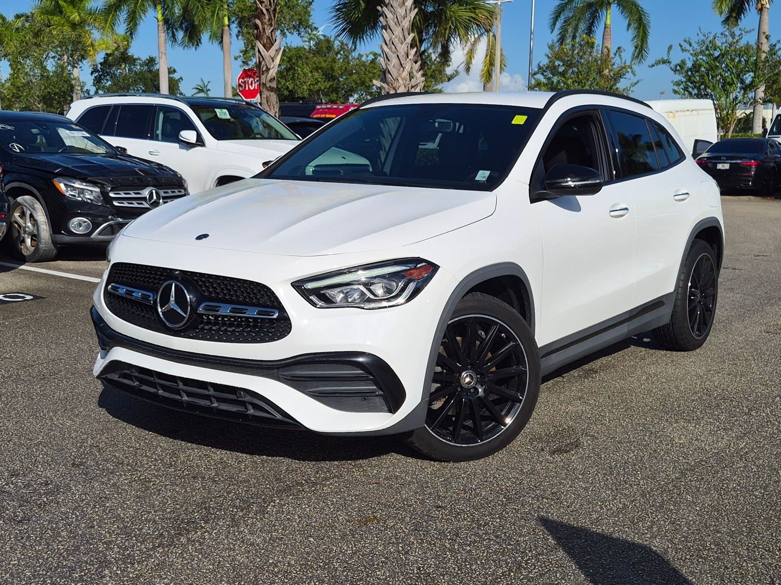 2023 Mercedes-Benz GLA Base — photo 1 of 16