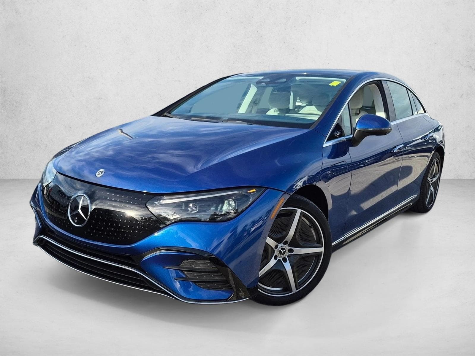 2023 Mercedes-Benz EQE Base — photo 1 of 19