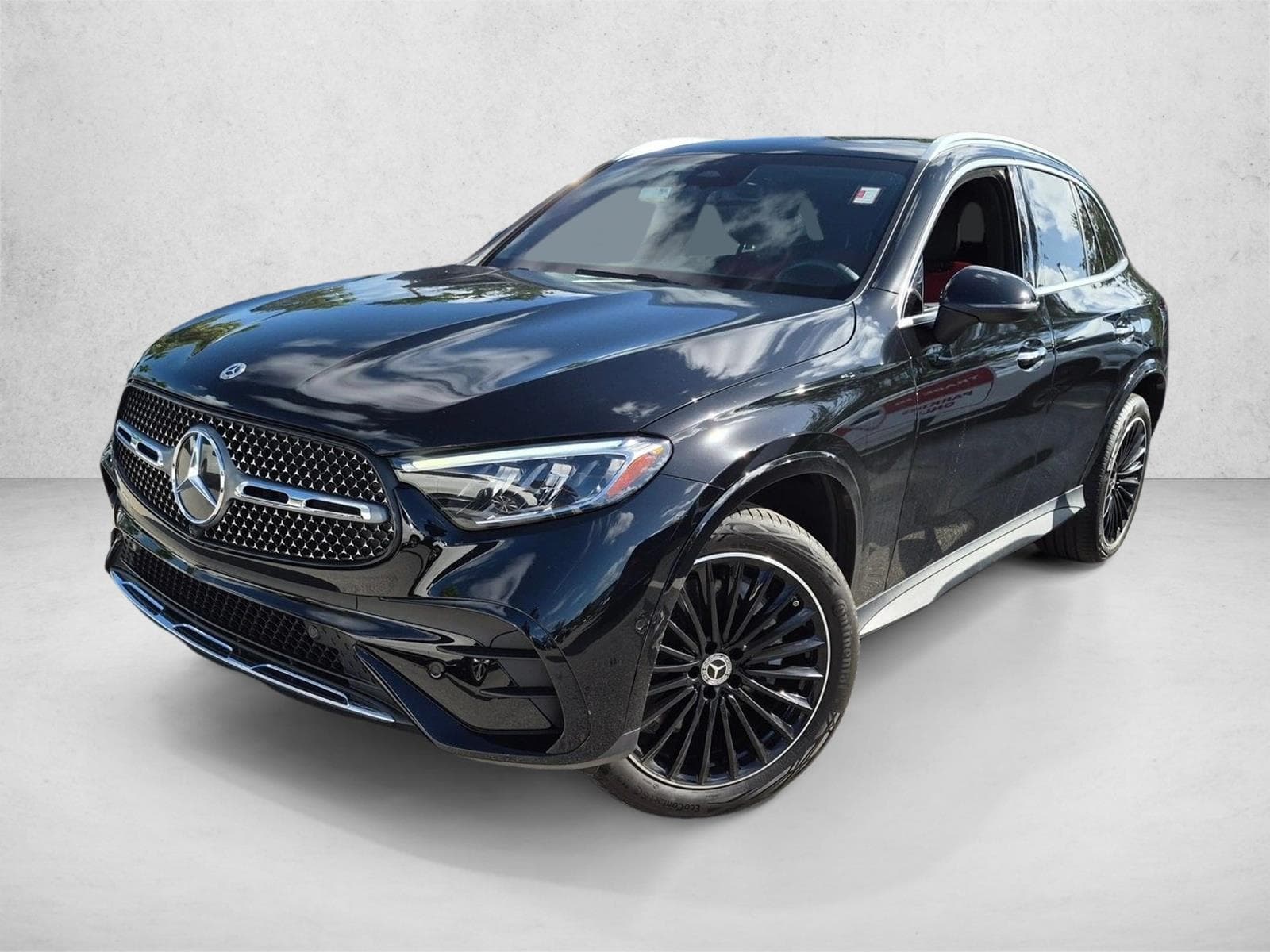 2024 Mercedes-Benz GLC Base — photo 1 of 19