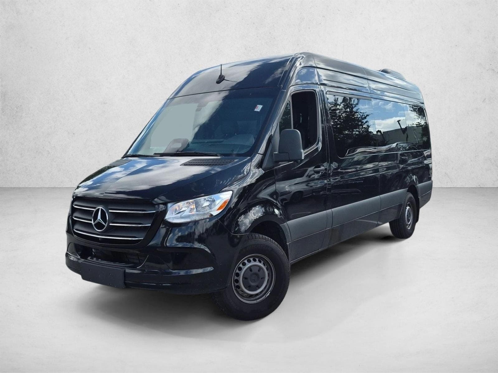 2026 Mercedes-Benz Sprinter Passenger Van Base — photo 1 of 18