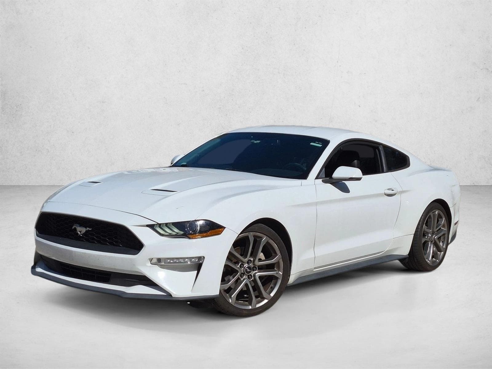 2018 Ford Mustang EcoBoost Premium — photo 1 of 17