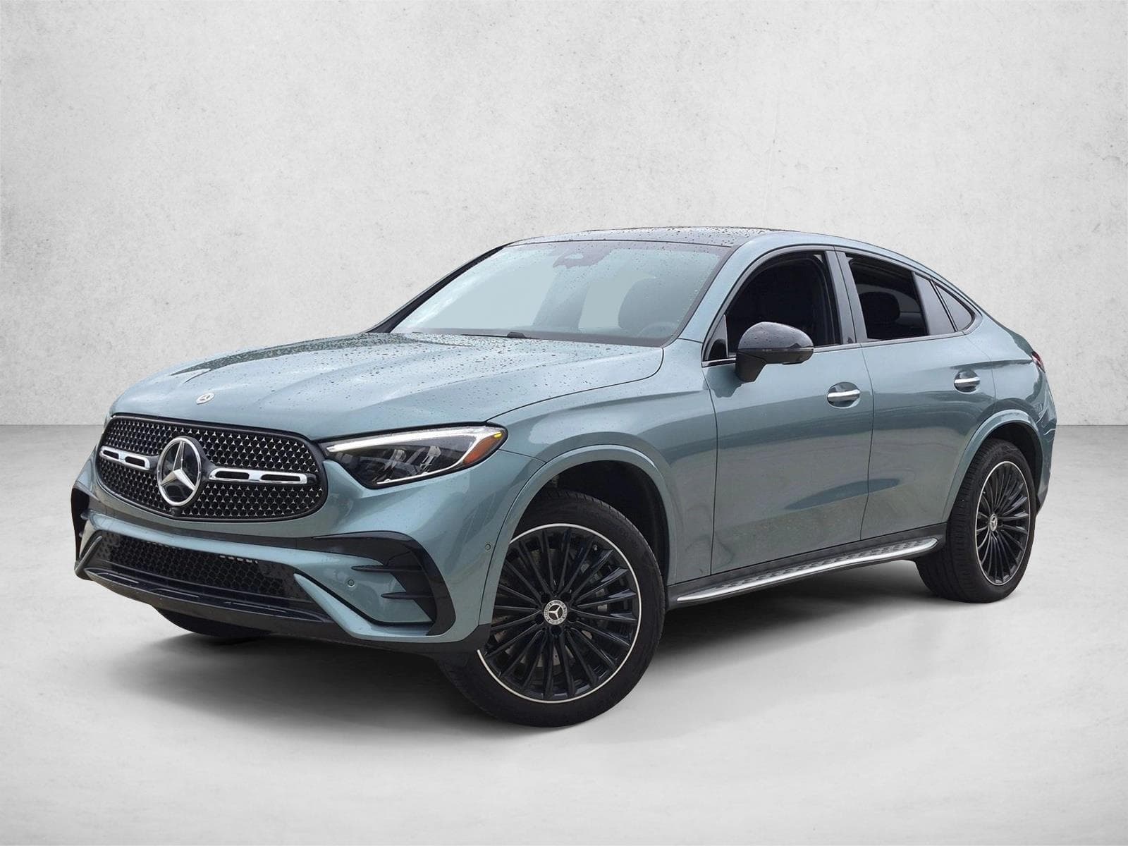 2025 Mercedes-Benz GLC Base — photo 1 of 22