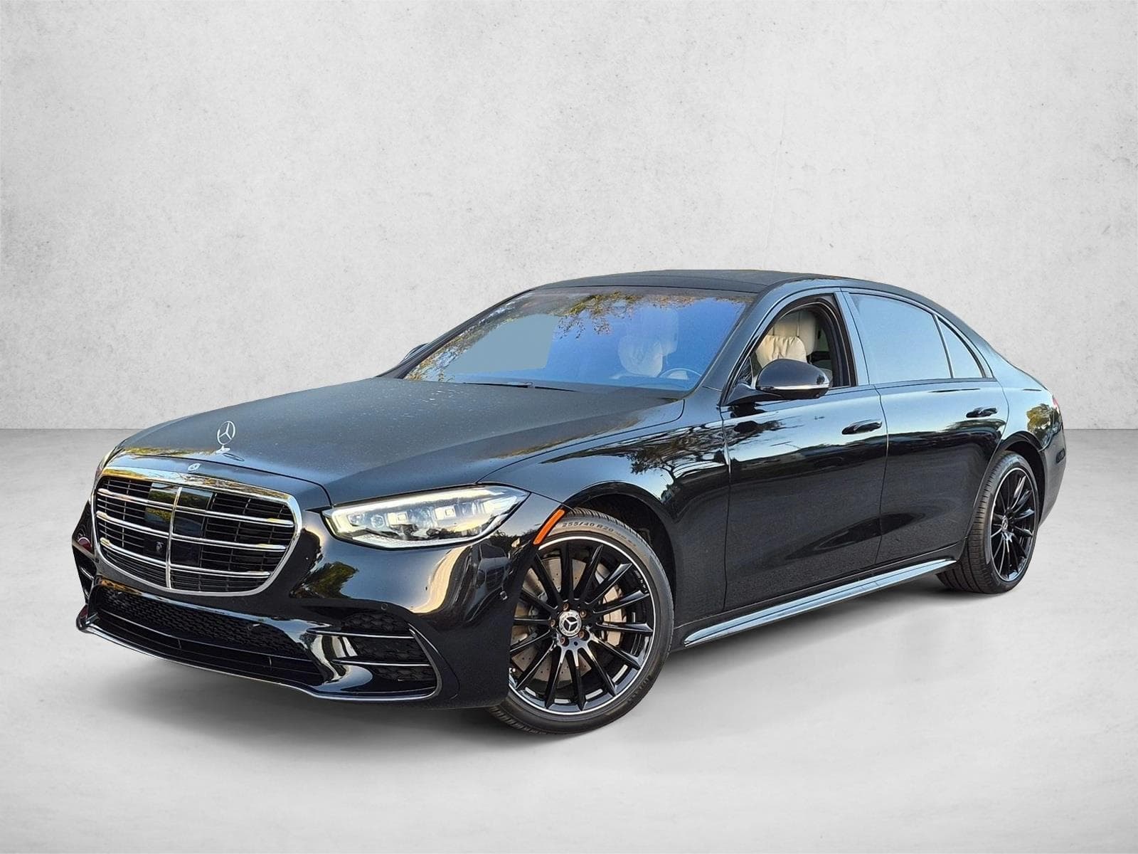 2025 Mercedes-Benz S-Class Base — photo 1 of 25