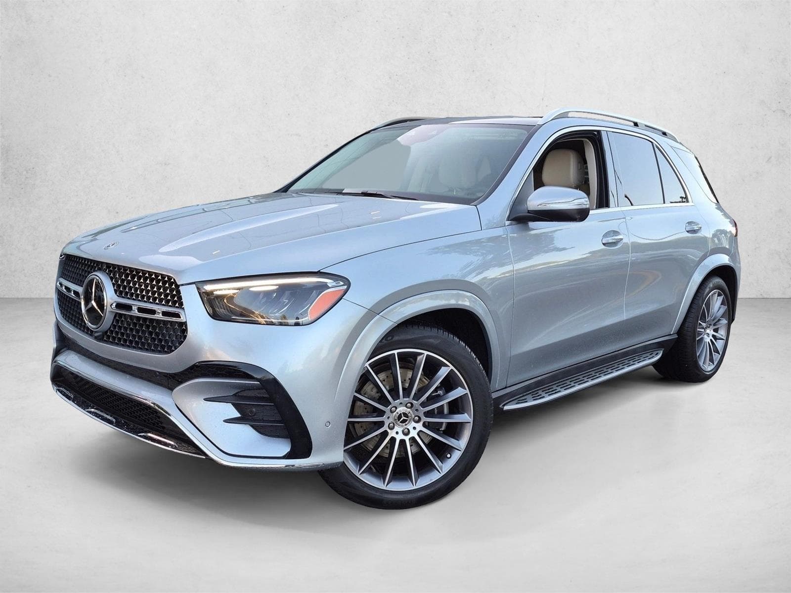 2025 Mercedes-Benz GLE Base — photo 1 of 27