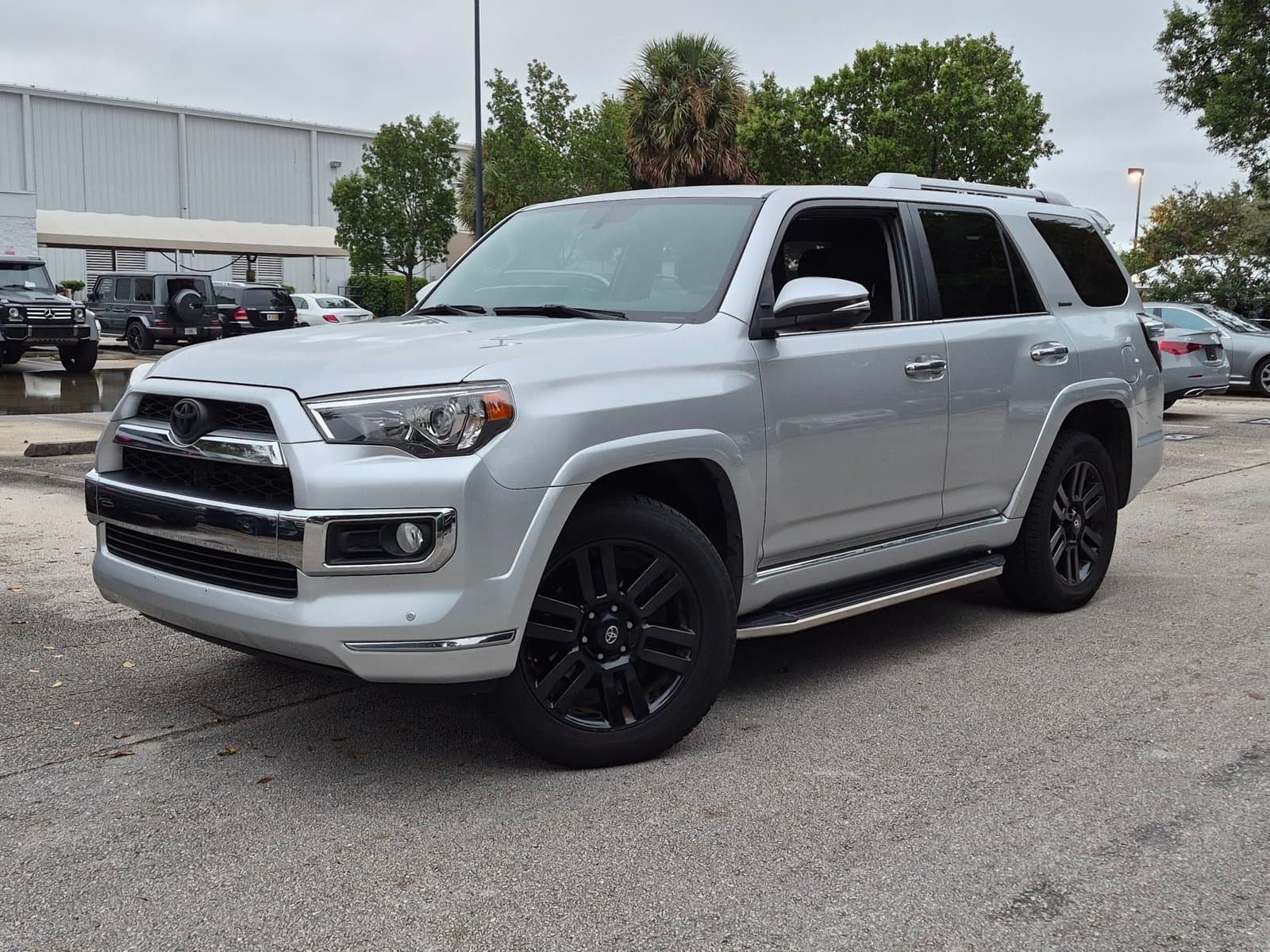 2018 Toyota 4Runner Limited — photo 1 of 25