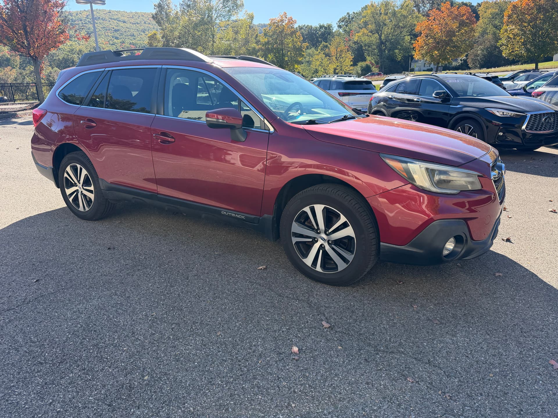 2018 Subaru Outback Limited — photo 1 of 9