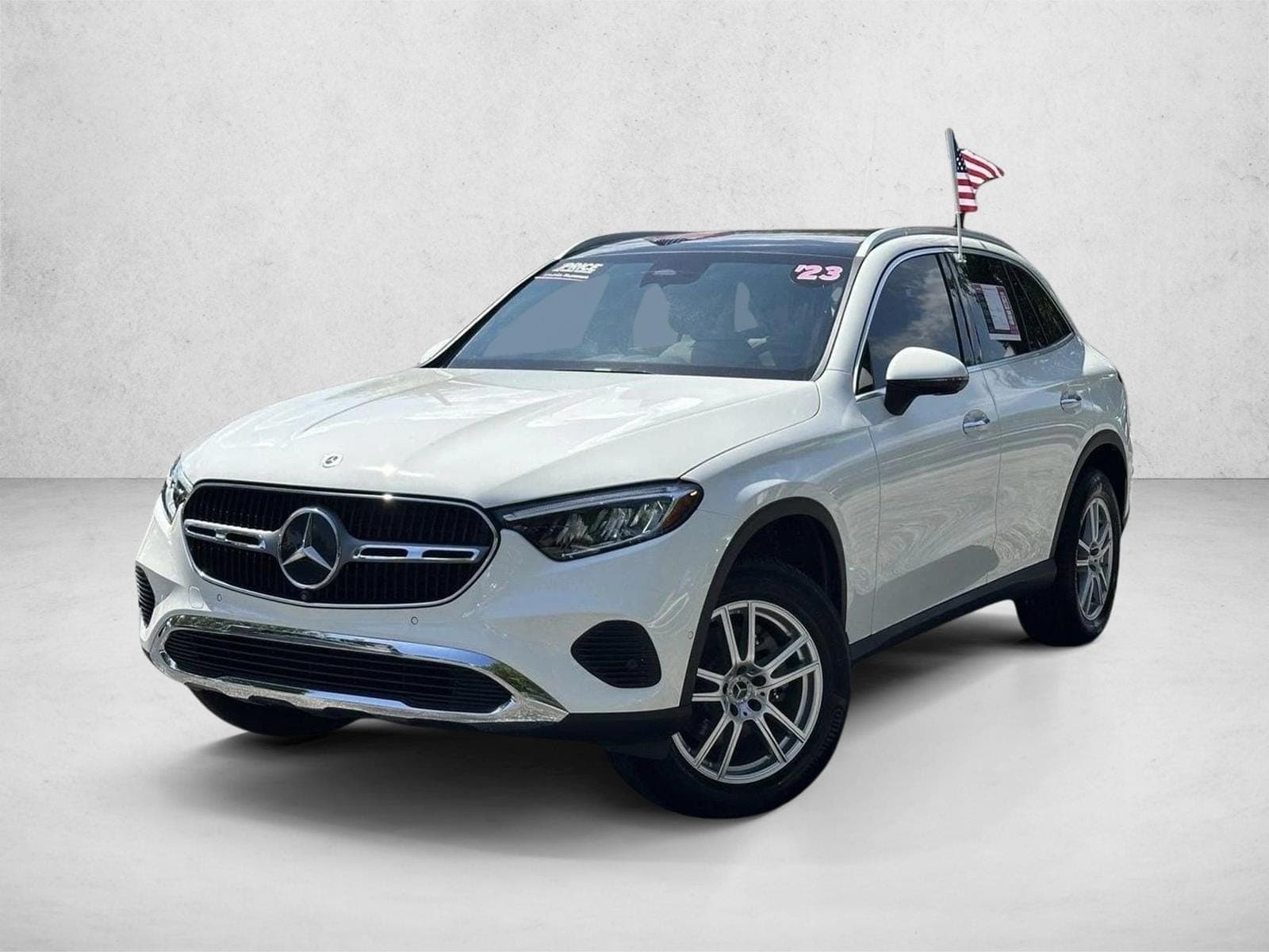 2023 Mercedes-Benz GLC Base — photo 1 of 30