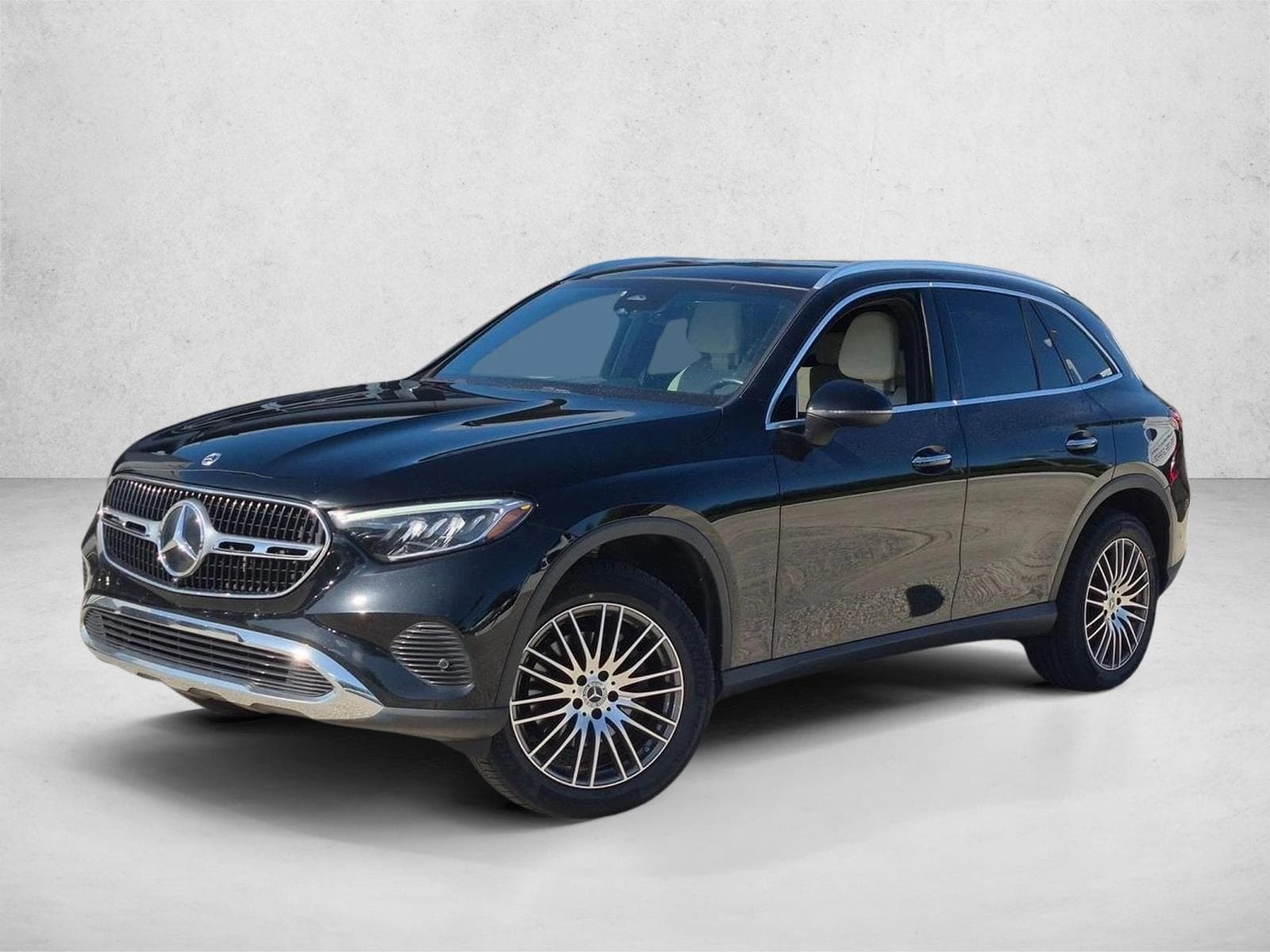 2024 Mercedes-Benz GLC Base — photo 1 of 21
