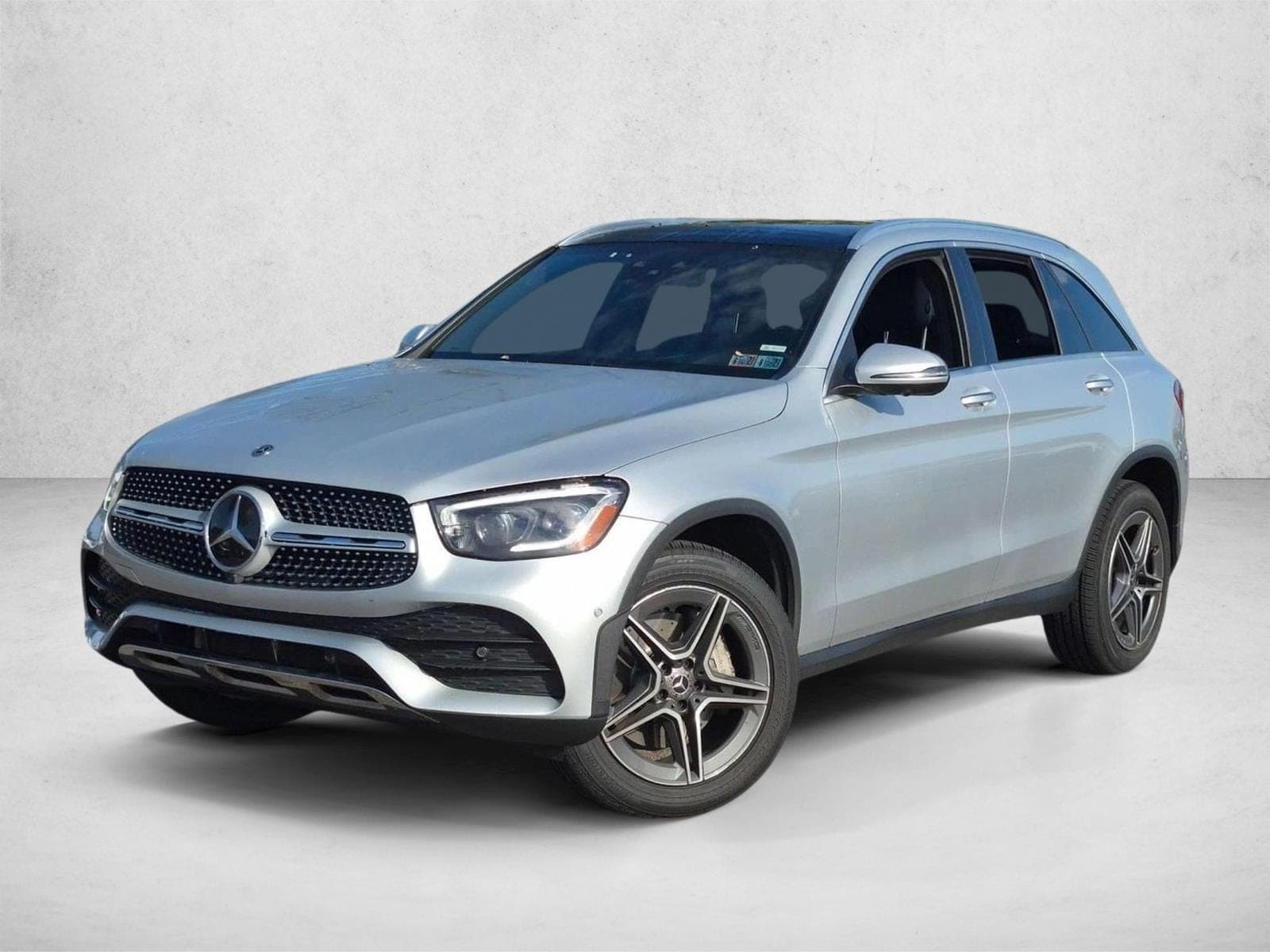 2020 Mercedes-Benz GLC Base — photo 1 of 17