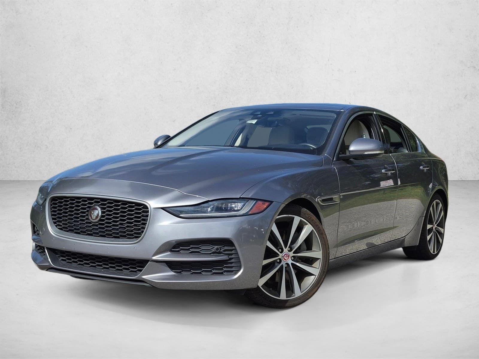 2020 Jaguar XE S — photo 1 of 17