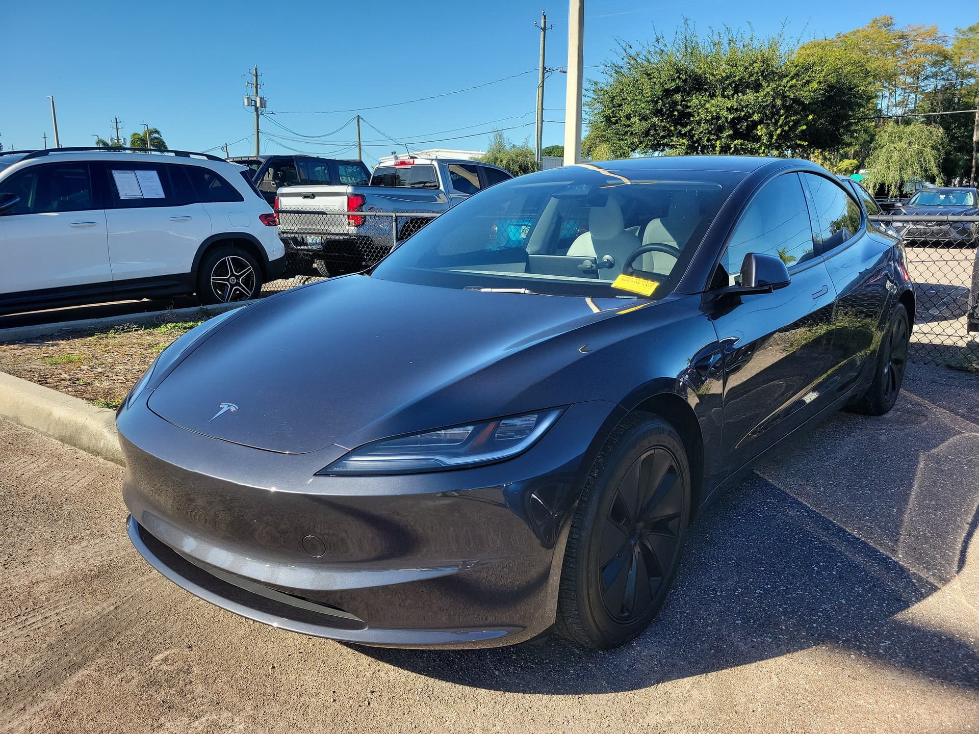 2025 Tesla Model 3 Long Range — photo 1 of 7