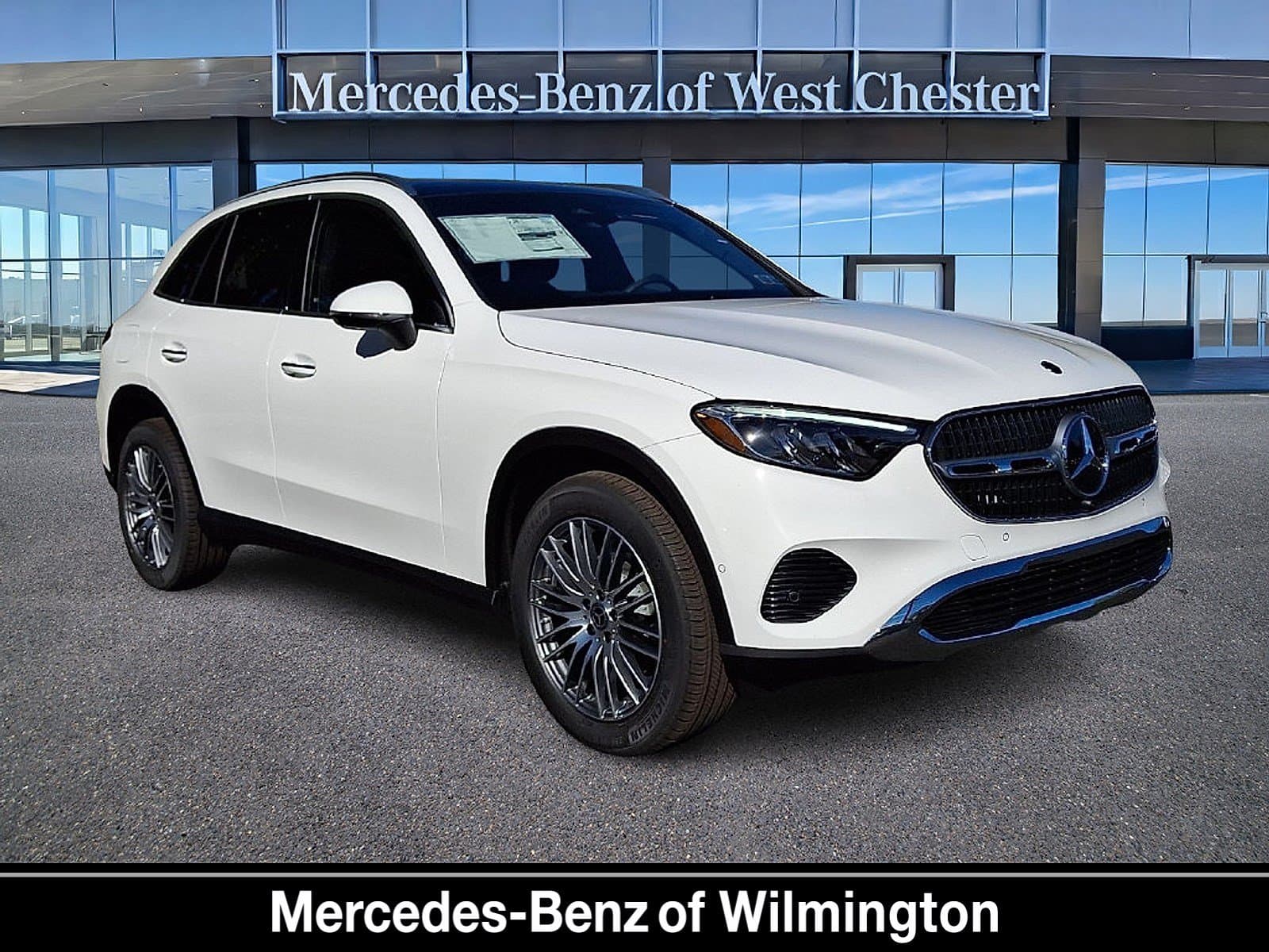 2027 Mercedes-Benz GLC Base — photo 1 of 21