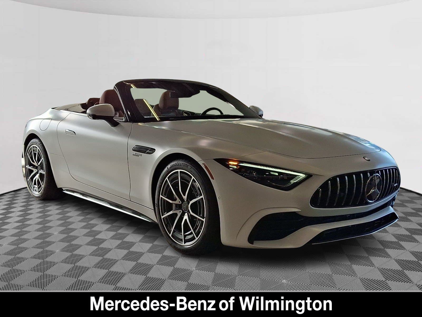 2026 Mercedes-Benz SL AMG SL 43 — photo 1 of 27