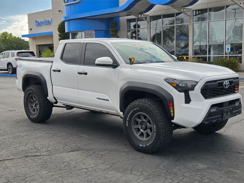 2024 Toyota Tacoma 4WD Base — photo 1 of 6