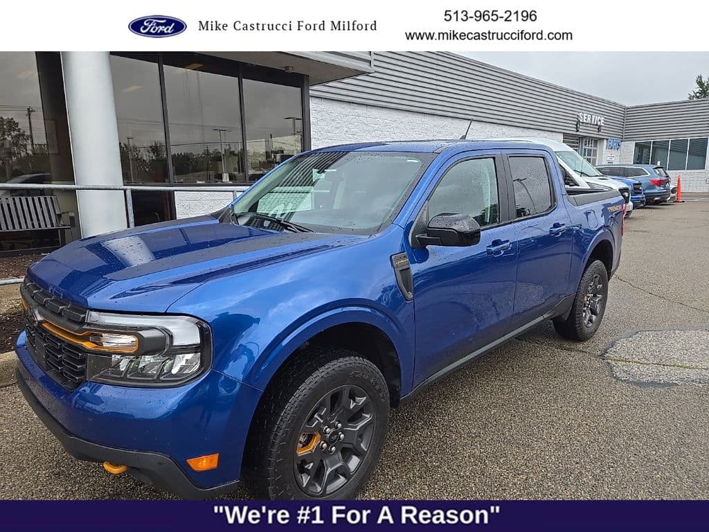 2024 Ford Maverick LARIAT — photo 1 of 11