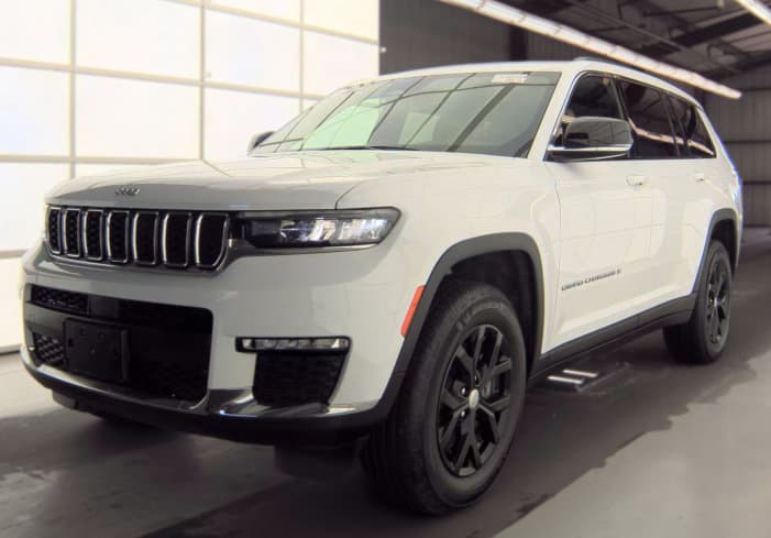 2023 Jeep Grand Cherokee Limited — photo 1 of 4