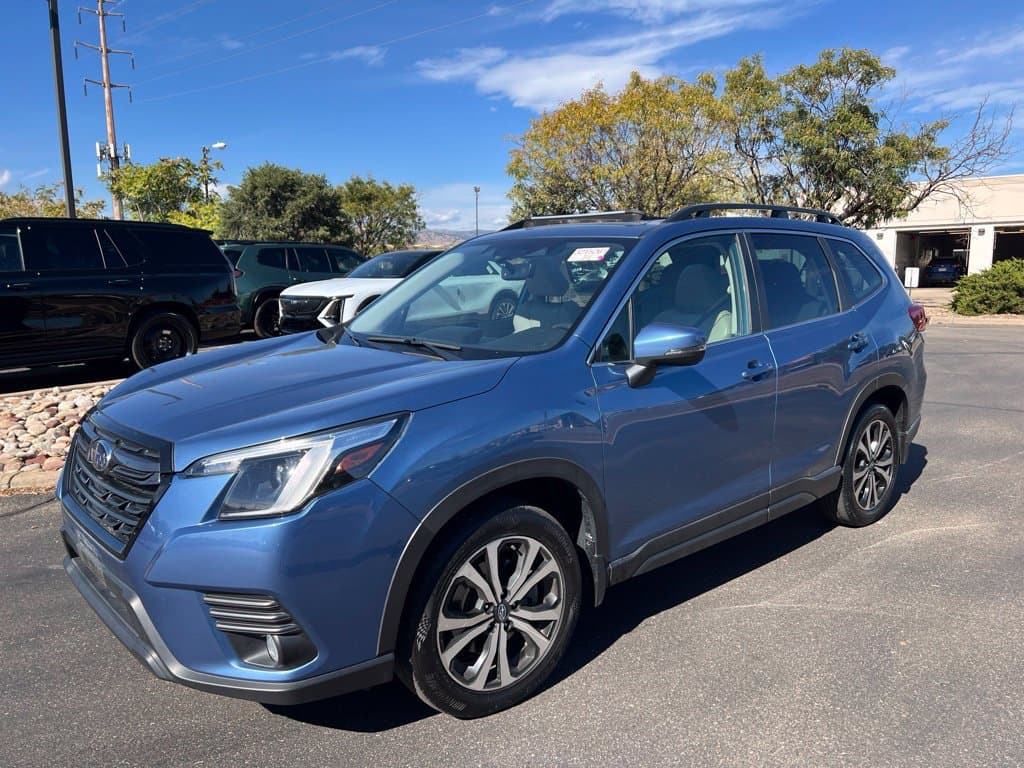 2023 Subaru Forester Limited — photo 1 of 8