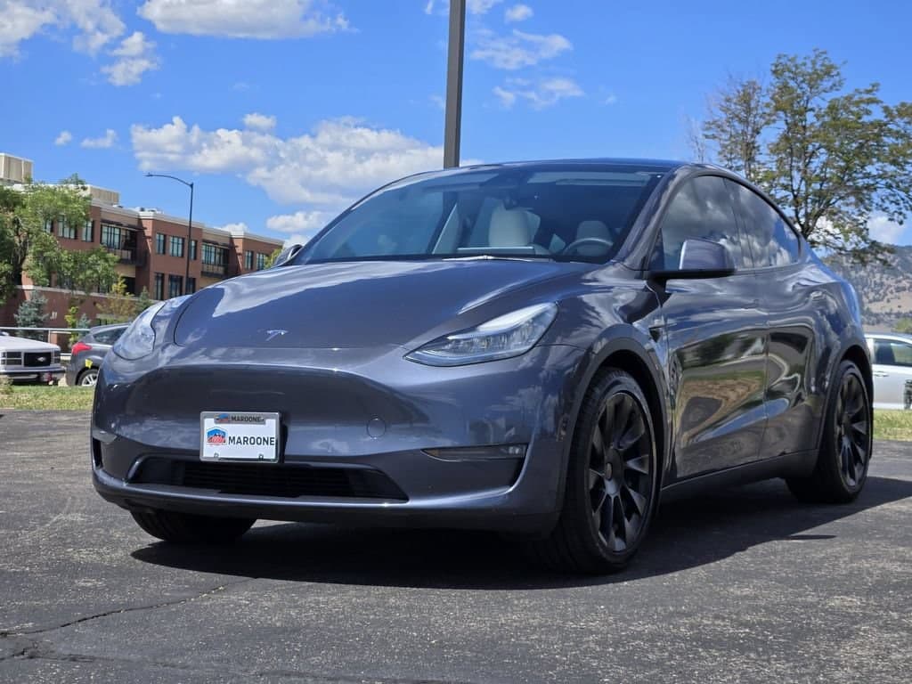 2021 Tesla Model Y Long Range — photo 1 of 24