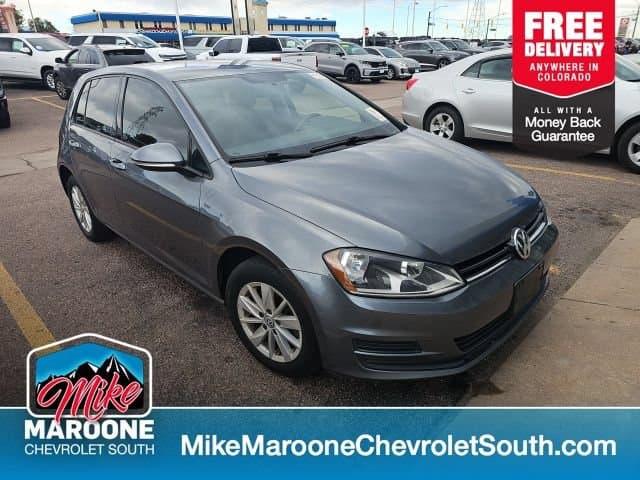 2017 Volkswagen Golf S — photo 1 of 22
