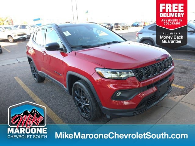 2023 Jeep Compass Latitude — photo 1 of 21
