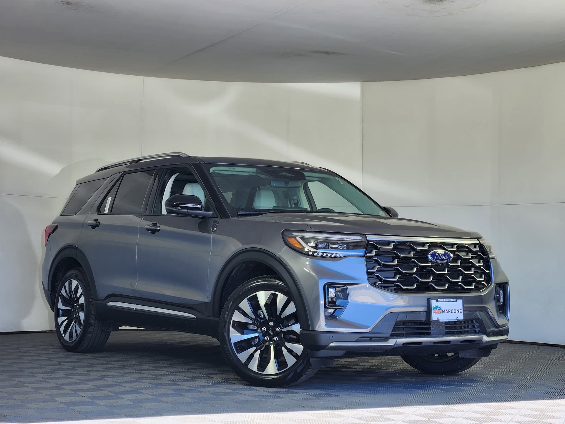 2026 Ford Explorer Platinum — photo 1 of 34