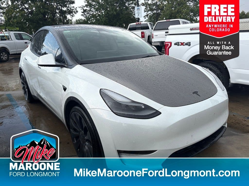 2022 Tesla Model Y Performance — photo 1 of 4