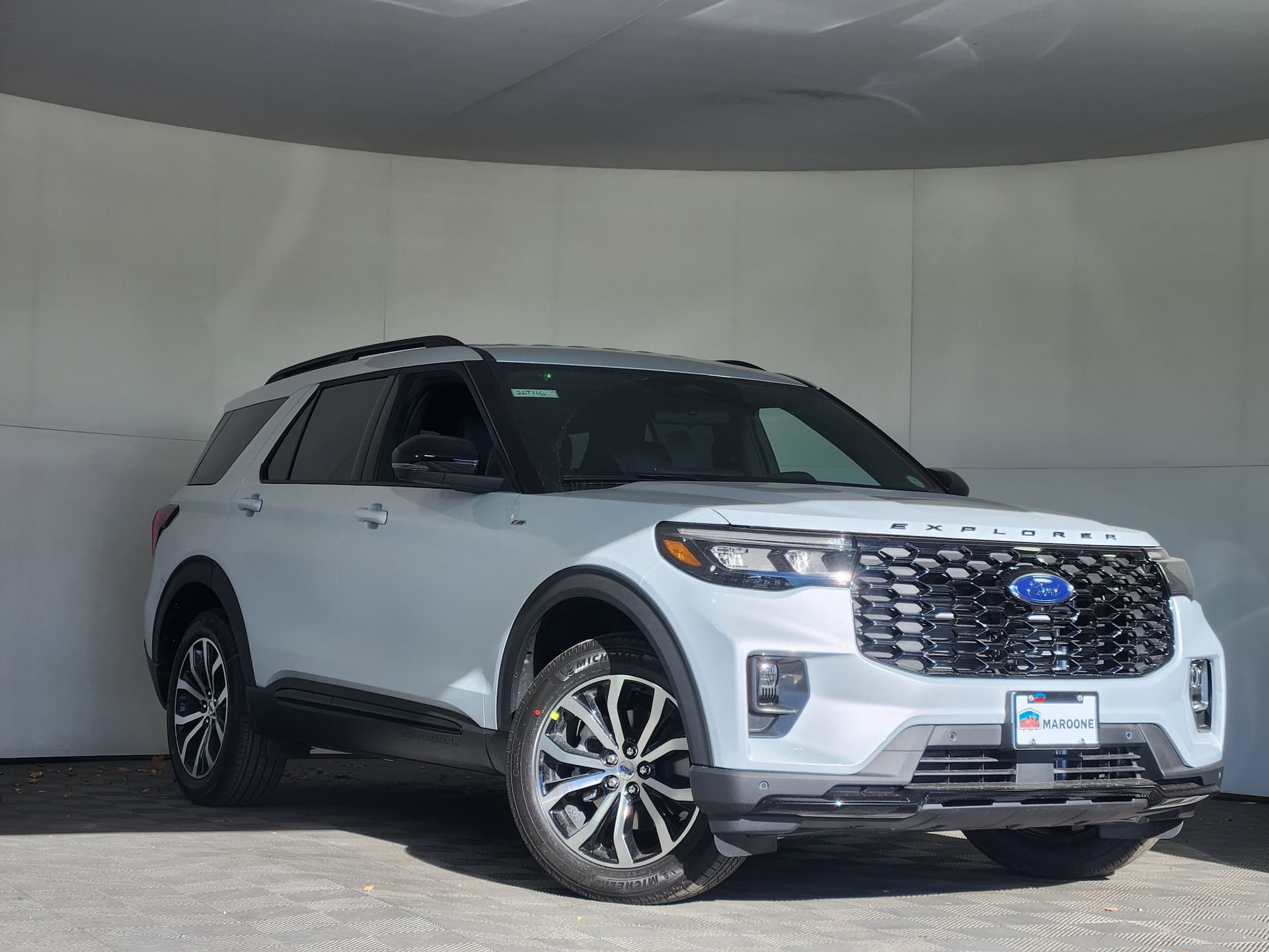2026 Ford Explorer ST-Line — photo 1 of 35