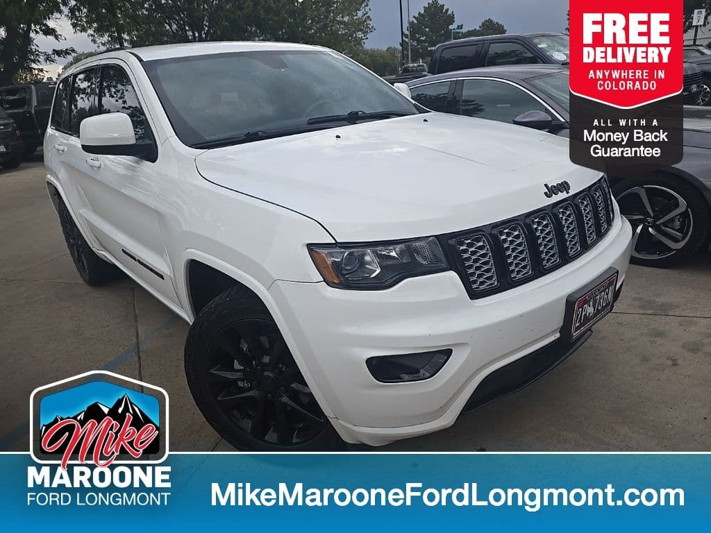 2017 Jeep Grand Cherokee Altitude — photo 1 of 7