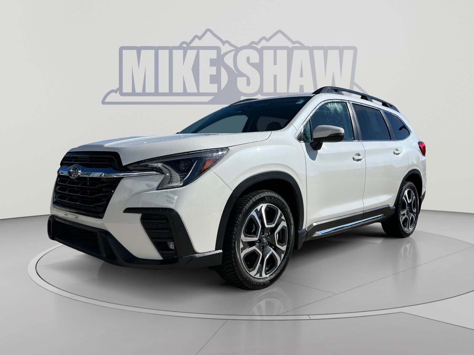 2023 Subaru Ascent Limited — photo 1 of 33