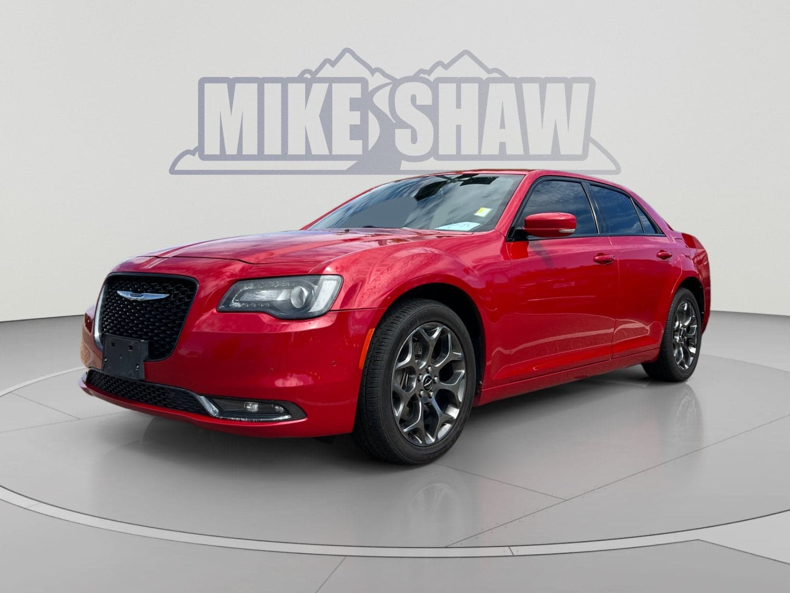 2017 Chrysler 300 Base — photo 1 of 33