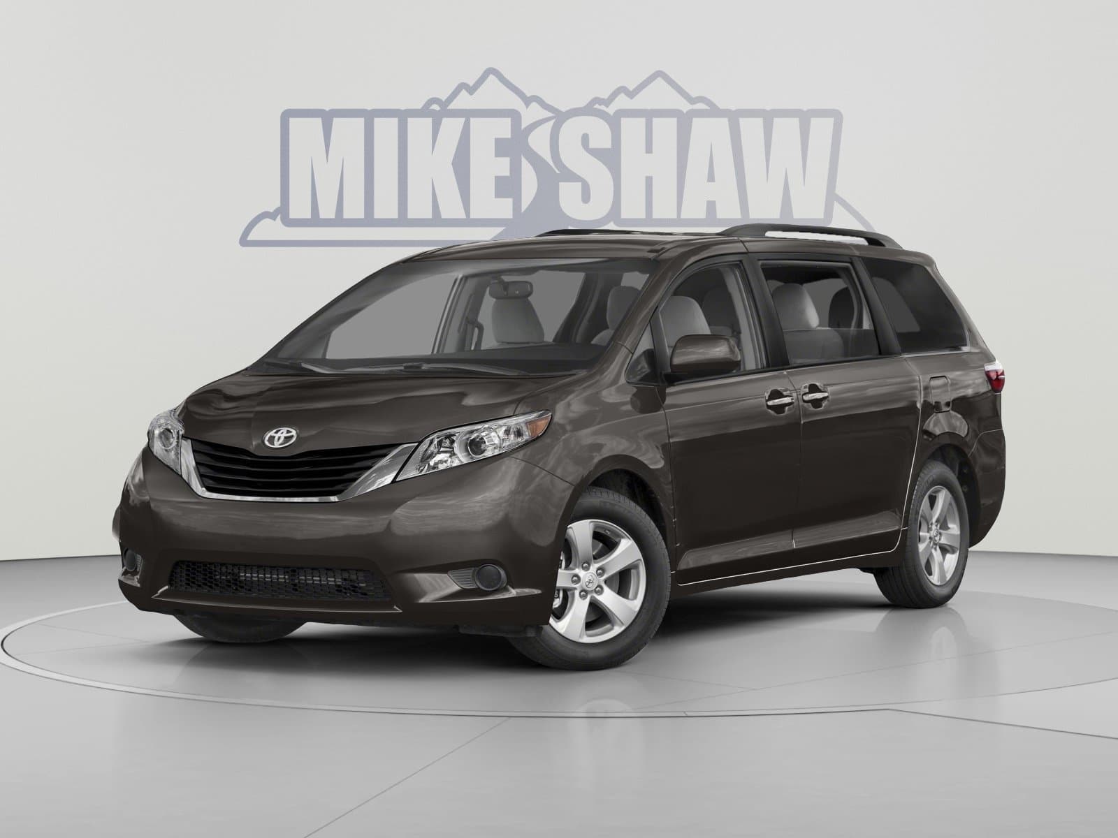 2015 Toyota Sienna LE — photo 1 of 11