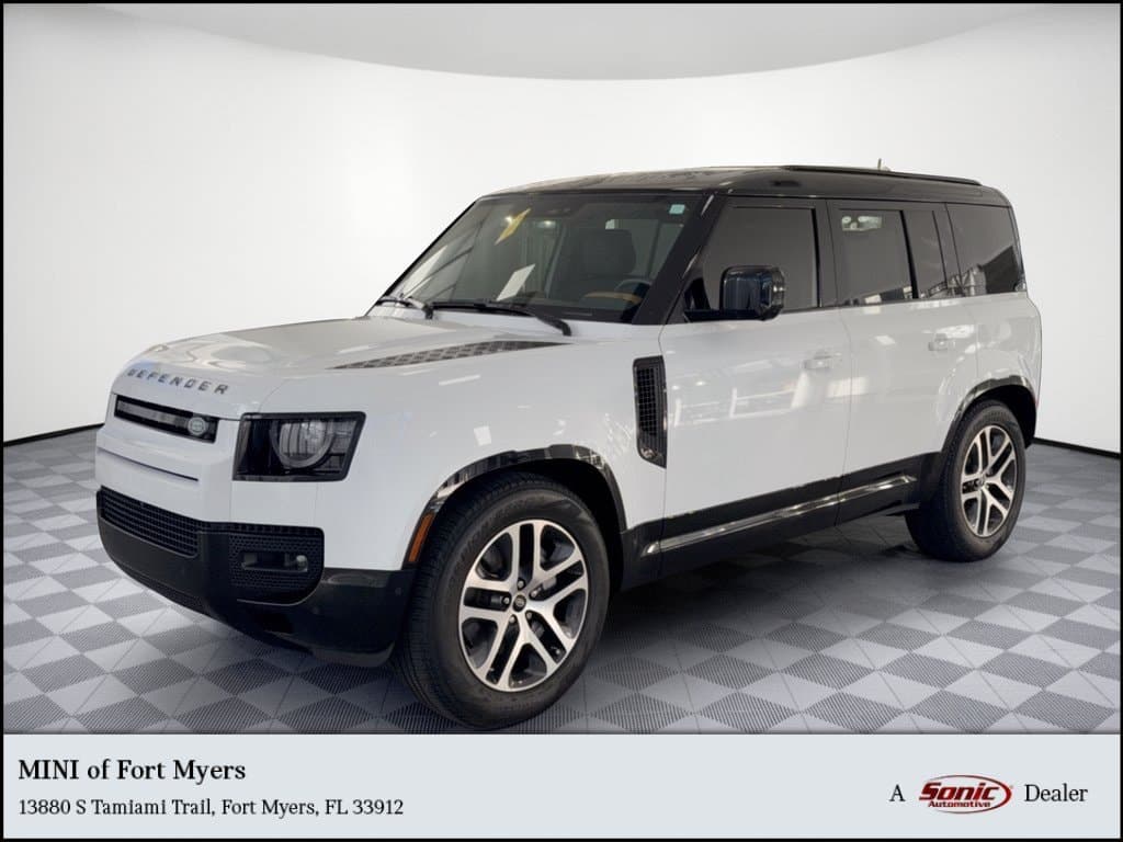 2024 Land Rover Defender X-Dynamic SE — photo 1 of 32