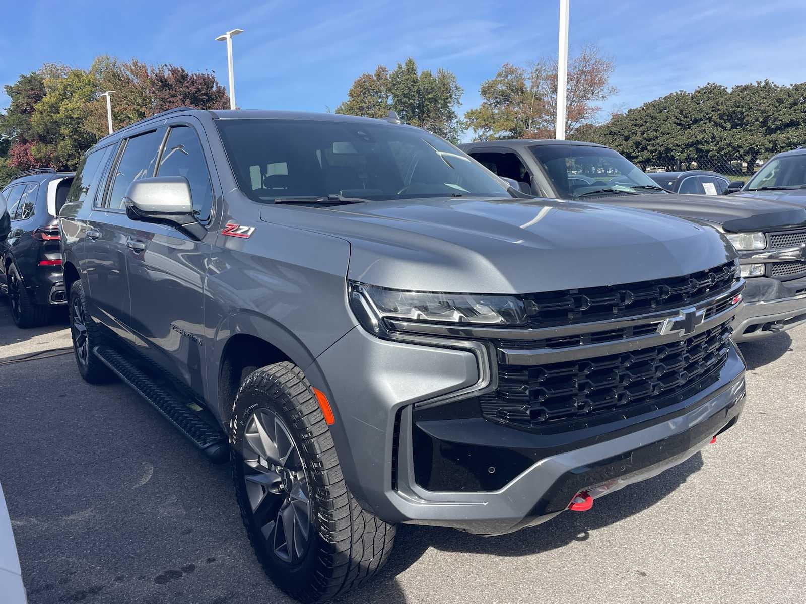 2022 Chevrolet Suburban Z71 — photo 1 of 4