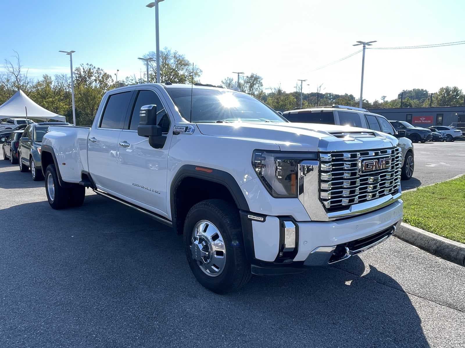 2024 GMC Sierra 3500HD Denali — photo 1 of 4