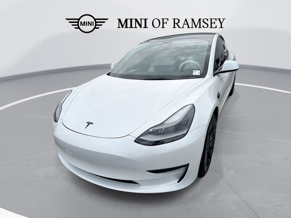 2022 Tesla Model 3 Performance — photo 1 of 29