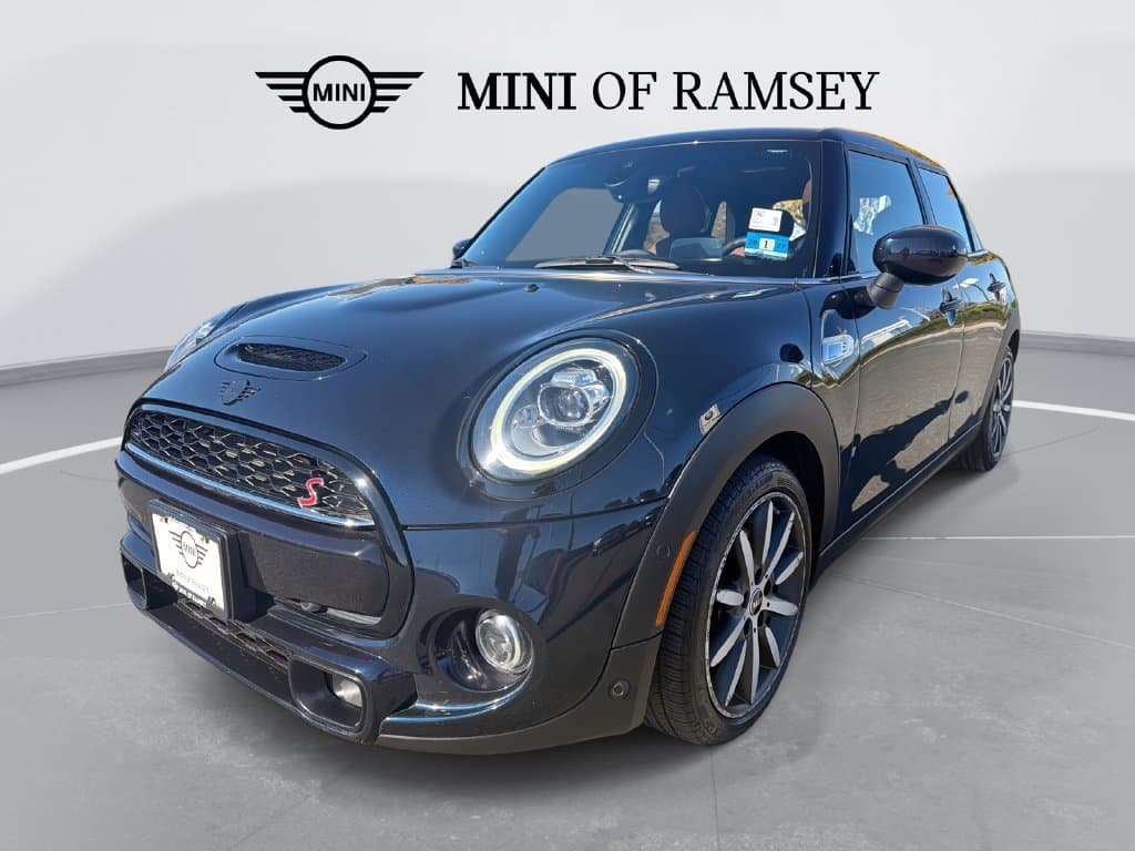 2020 Mini Hardtop 4 Door Cooper S — photo 1 of 29