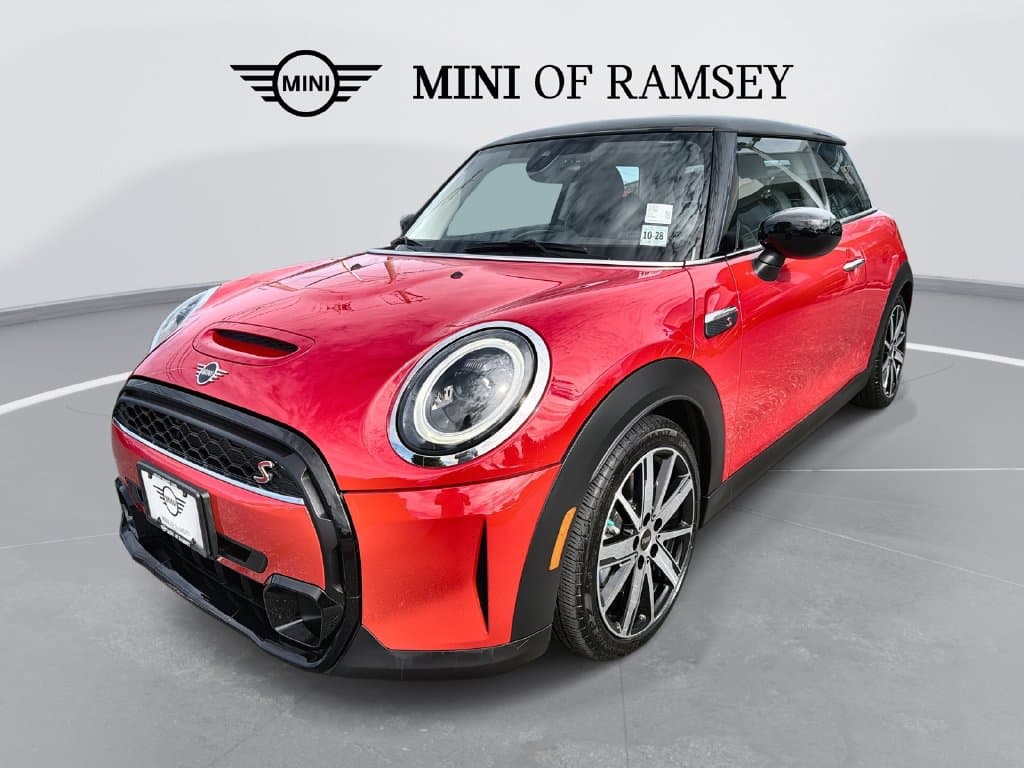 2024 Mini Hardtop 2 Door Cooper S — photo 1 of 29