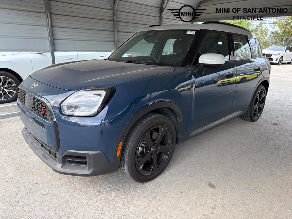 2026 Mini Countryman Base — photo 1 of 5