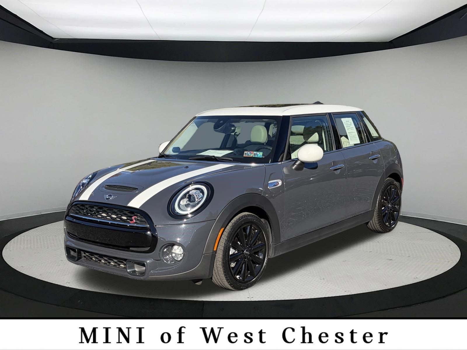 2019 Base — photo 1 of 18