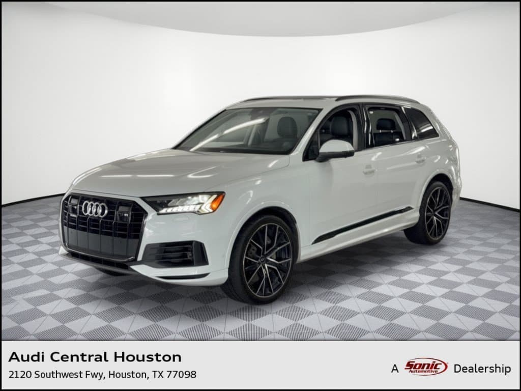 2022 Audi Q7 Prestige — photo 1 of 31