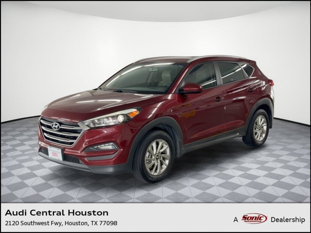 2016 Hyundai Tucson SE — photo 1 of 31