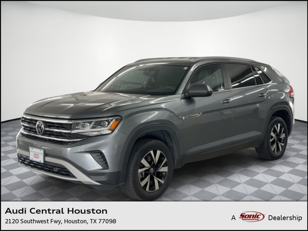 2022 Volkswagen Atlas Cross Sport 2.0T SE — photo 1 of 31
