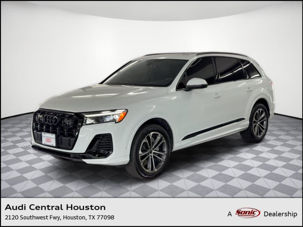 2025 Audi Q7 Premium Plus — photo 1 of 31