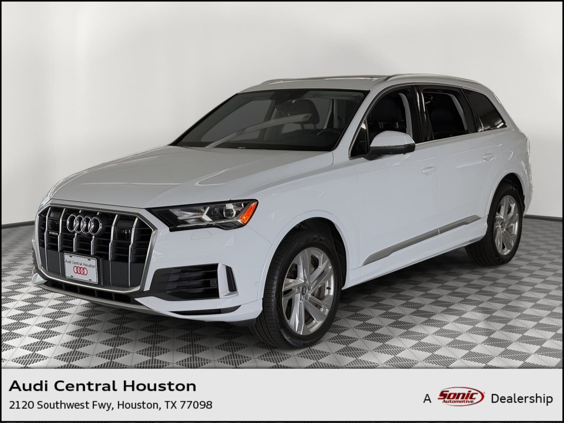 2020 Audi Q7 Premium Plus — photo 1 of 27