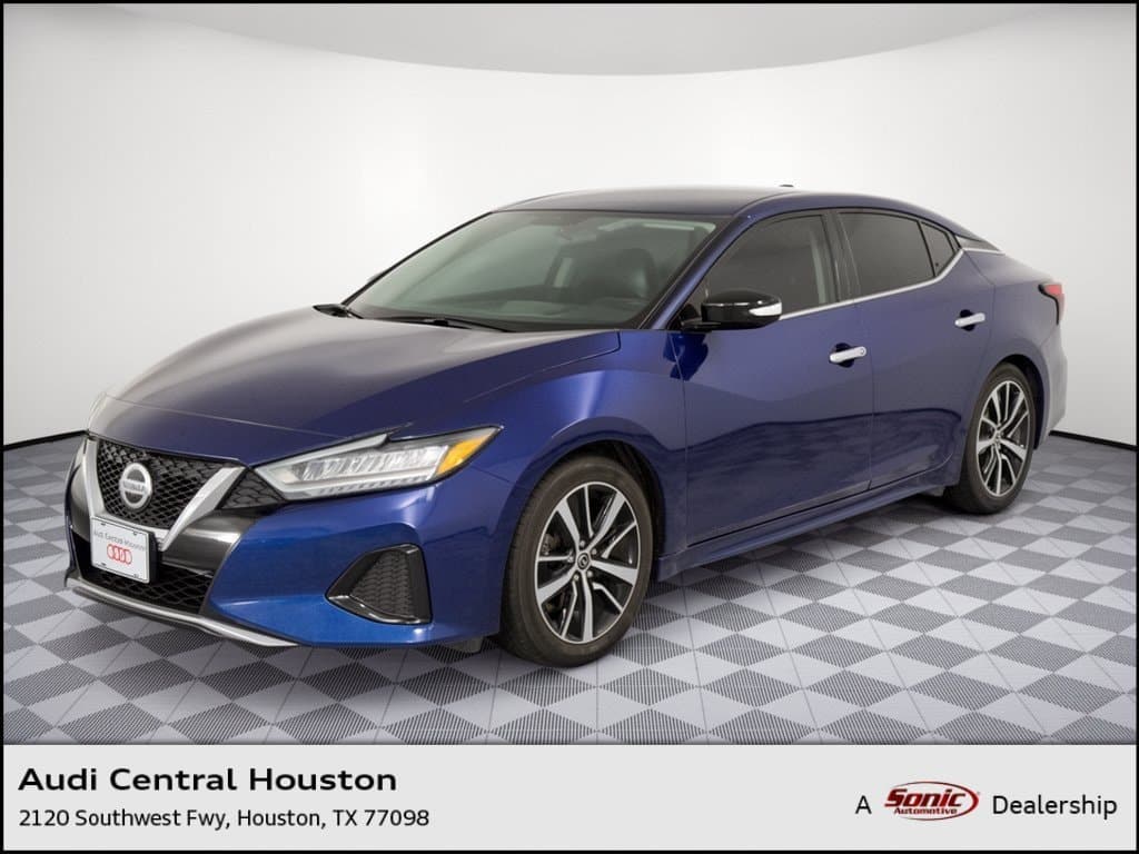 2022 Nissan Maxima SV — photo 1 of 31