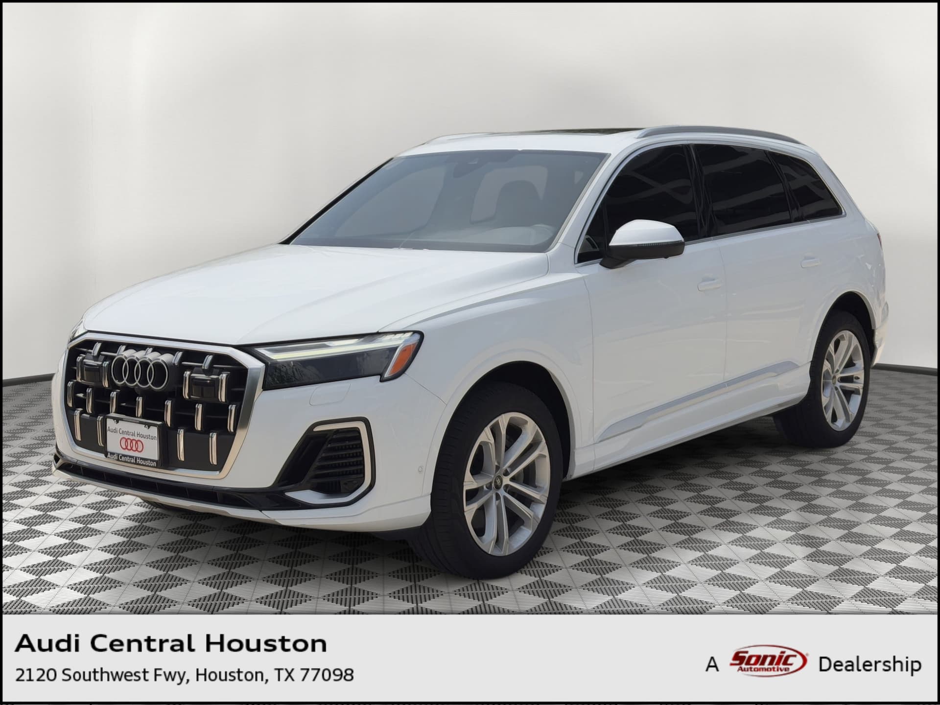 2025 Audi Q7 Premium Plus — photo 1 of 27